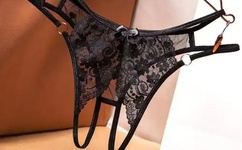 巨乳吸奶后入动漫